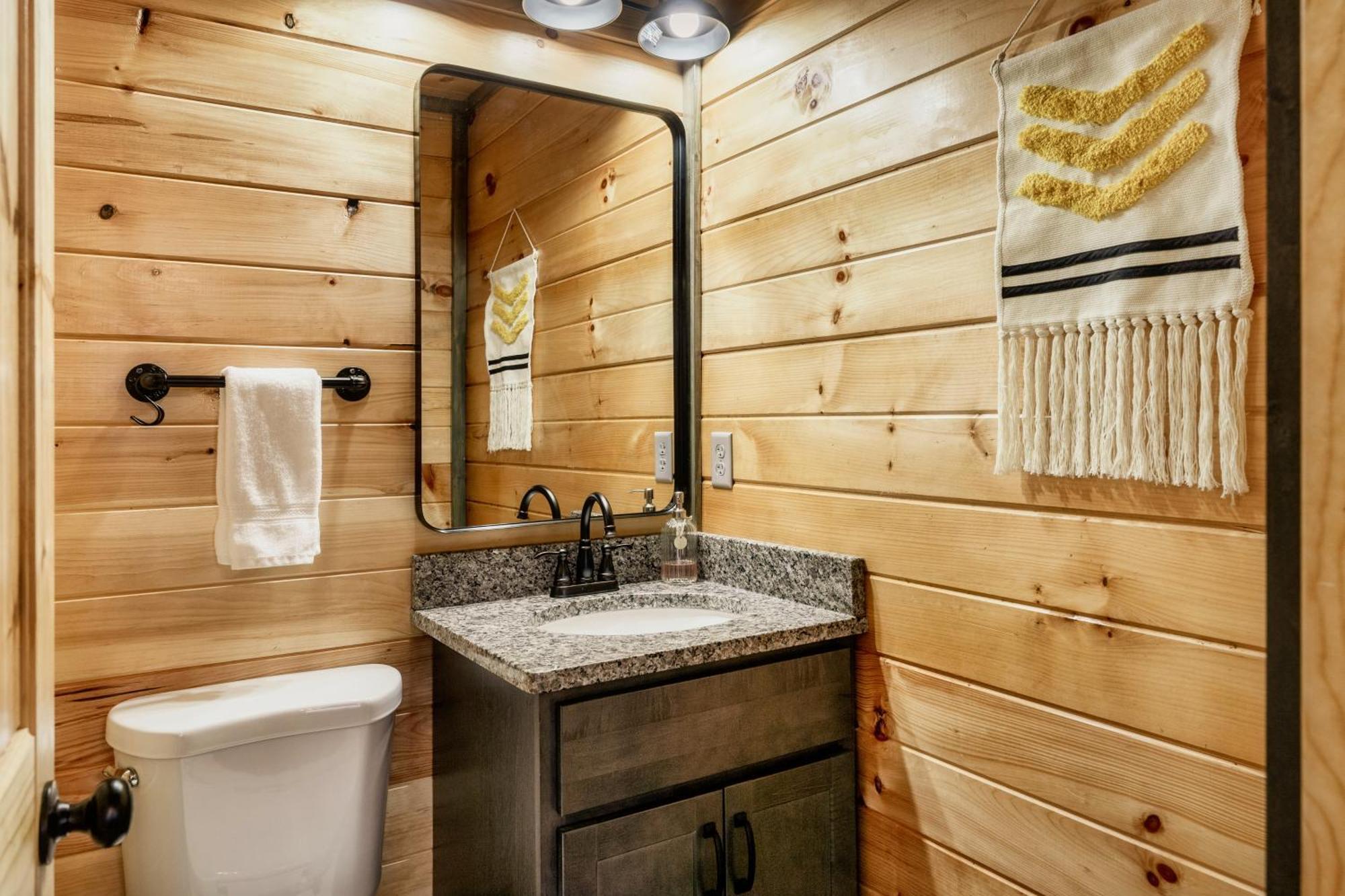 Mountainscape - Brand New Cabin W Views - Hottub - Firetable - Ps5 - Pooltable - 3 Pools Gatlinburg Exterior foto