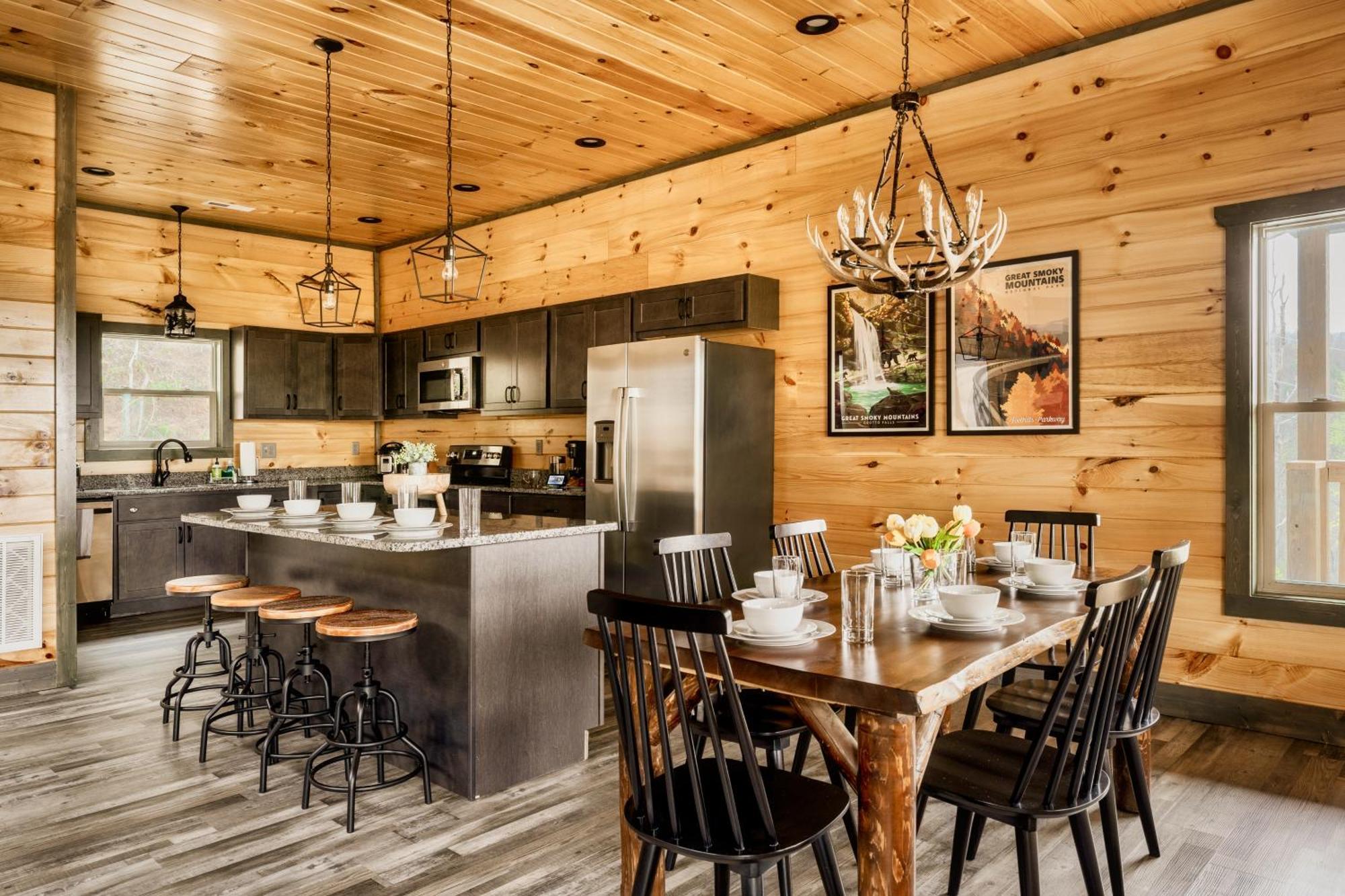 Mountainscape - Brand New Cabin W Views - Hottub - Firetable - Ps5 - Pooltable - 3 Pools Gatlinburg Exterior foto
